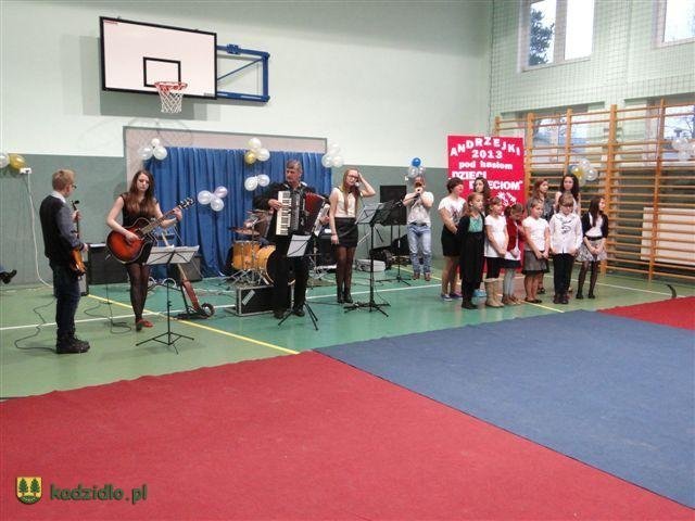„Dzieci Dzieciom” - impreza charytatywna na rzecz Domu Dziecka w Ostrołęce [28.11.2013] - zdjęcie #19 - eOstroleka.pl