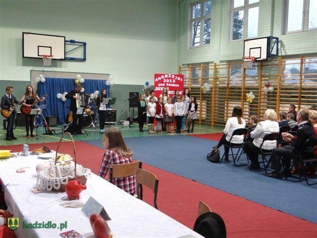 „Dzieci Dzieciom” - impreza charytatywna na rzecz Domu Dziecka w Ostrołęce [28.11.2013] - zdjęcie #27 - eOstroleka.pl
