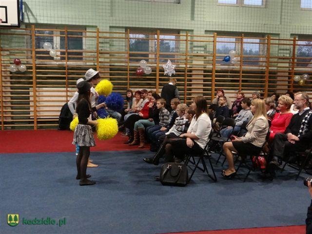 „Dzieci Dzieciom” - impreza charytatywna na rzecz Domu Dziecka w Ostrołęce [28.11.2013] - zdjęcie #31 - eOstroleka.pl