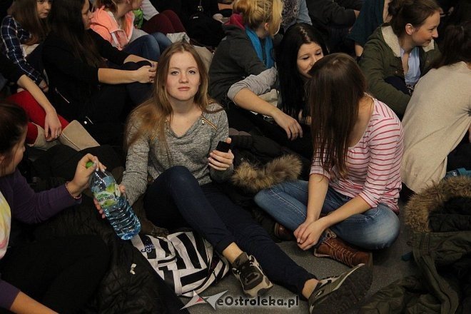 Uczniowie „czwórki” zorganizowali koncert charytatywny dla Bartka Politowskiego [ZDJĘCIA] - zdjęcie #15 - eOstroleka.pl