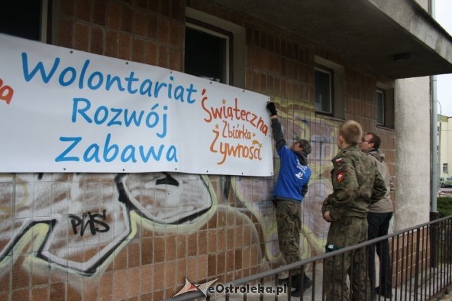 Świąteczna Zbiórka Żywności 2013 - zdjęcie #20 - eOstroleka.pl