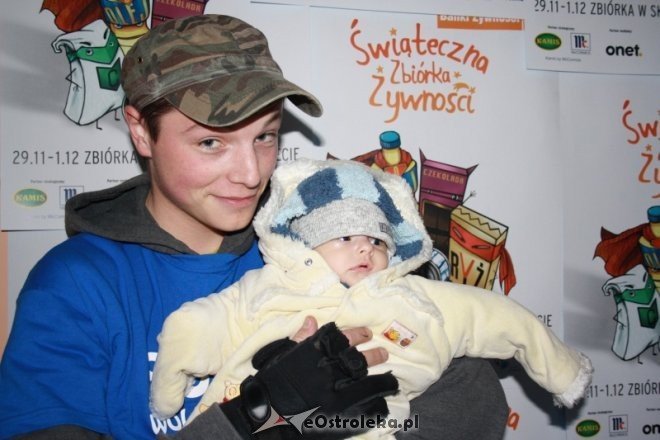 Świąteczna Zbiórka Żywności 2013 - zdjęcie #14 - eOstroleka.pl