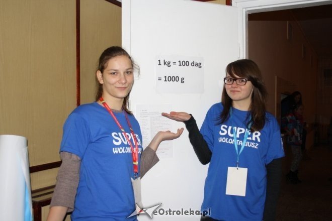 Ostrołęka: Blisko tysiąc wolontariuszy zebrało już ponad 9 ton żywności [30.11.2013] - zdjęcie #39 - eOstroleka.pl