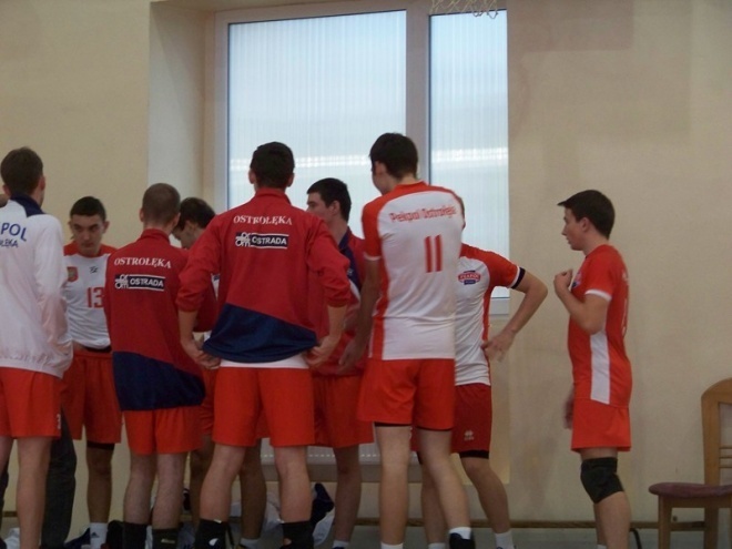 Juniorzy: Pekpol Ostrołęka - Metro Warszawa (01.12.2013) - zdjęcie #16 - eOstroleka.pl