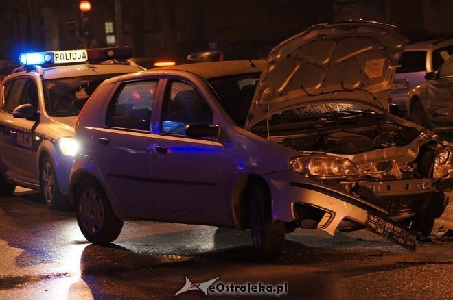 Kolizja na 11 Listopada [04.12.2013] - zdjęcie #5 - eOstroleka.pl