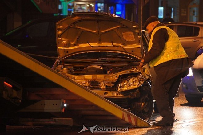 Kolizja na 11 Listopada [04.12.2013] - zdjęcie #1 - eOstroleka.pl