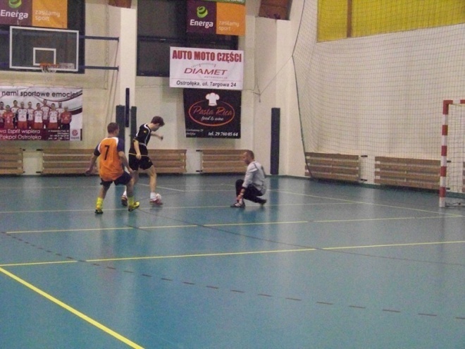 2. kolejka Nocnej Ligi Futsalu (06.12.2013) - zdjęcie #9 - eOstroleka.pl
