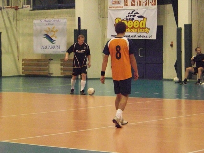 2. kolejka Nocnej Ligi Futsalu (06.12.2013) - zdjęcie #47 - eOstroleka.pl