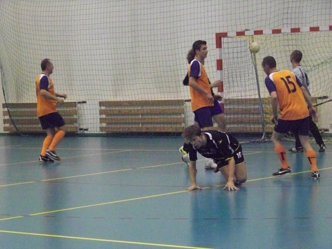 2. kolejka Nocnej Ligi Futsalu (06.12.2013) - zdjęcie #34 - eOstroleka.pl