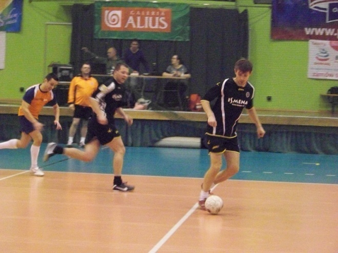 2. kolejka Nocnej Ligi Futsalu (06.12.2013) - zdjęcie #32 - eOstroleka.pl