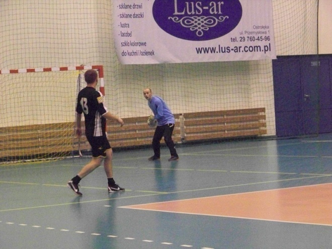 2. kolejka Nocnej Ligi Futsalu (06.12.2013) - zdjęcie #33 - eOstroleka.pl