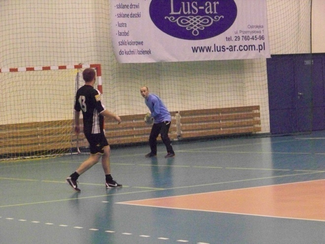 2. kolejka Nocnej Ligi Futsalu (06.12.2013) - zdjęcie #25 - eOstroleka.pl