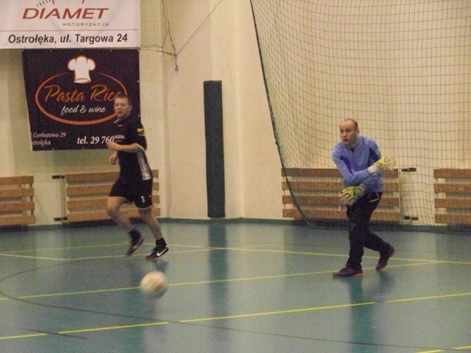 2. kolejka Nocnej Ligi Futsalu (06.12.2013) - zdjęcie #5 - eOstroleka.pl