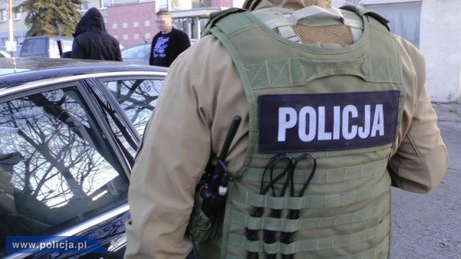 Policja zlikwidowała wytwórnię dopalaczy - zdjęcie #9 - eOstroleka.pl