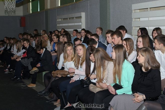 „Czy potrzebne nam Boże Narodzenie?” Uroczystość w ZS nr 5 w Ostrołęce [10.12.2013] - zdjęcie #15 - eOstroleka.pl