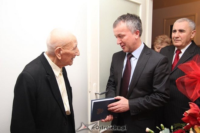 Stanisław Kędzierski z Ostrołęki skończył sto lat [11.12.2013] - zdjęcie #4 - eOstroleka.pl