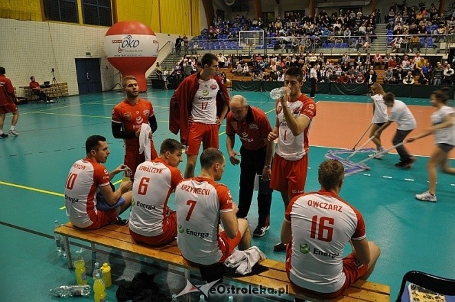 Energa Pekpol Ostrołęka - TKS Nascon Tychy (13.12.2013) - zdjęcie #25 - eOstroleka.pl