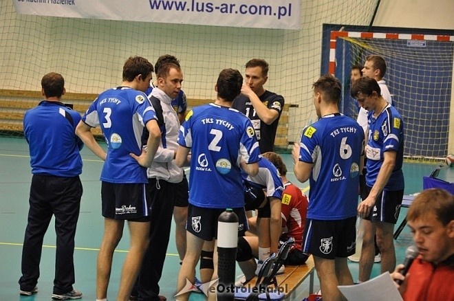 Energa Pekpol Ostrołęka - TKS Nascon Tychy (13.12.2013) - zdjęcie #23 - eOstroleka.pl