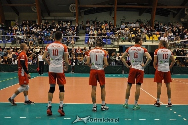 Energa Pekpol Ostrołęka - TKS Nascon Tychy (13.12.2013) - zdjęcie #22 - eOstroleka.pl