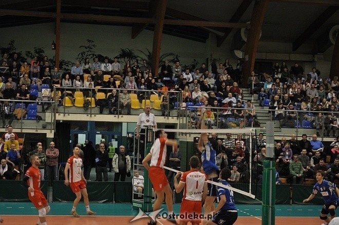 Energa Pekpol Ostrołęka - TKS Nascon Tychy (13.12.2013) - zdjęcie #8 - eOstroleka.pl