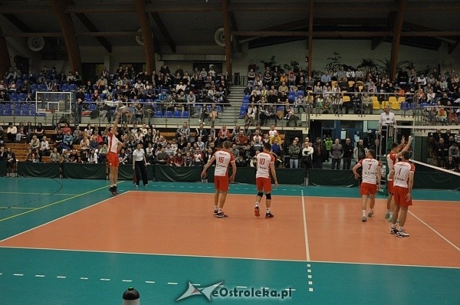 Energa Pekpol Ostrołęka - TKS Nascon Tychy (13.12.2013) - zdjęcie #7 - eOstroleka.pl