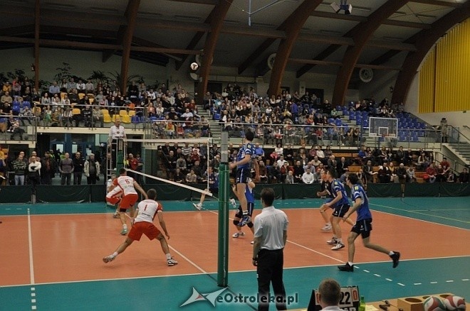 Energa Pekpol Ostrołęka - TKS Nascon Tychy (13.12.2013) - zdjęcie #6 - eOstroleka.pl
