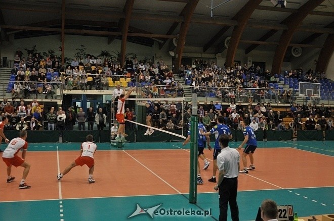 Energa Pekpol Ostrołęka - TKS Nascon Tychy (13.12.2013) - zdjęcie #5 - eOstroleka.pl