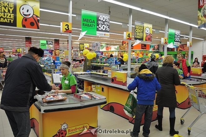 Otwarcie Biedronki przy mini obwodnicy [17.12.2013] - zdjęcie #3 - eOstroleka.pl