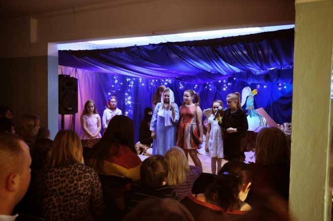 Jasełka wystawione przez „Gwiazdki” [19.12.2013] - zdjęcie #23 - eOstroleka.pl