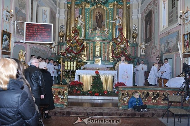 Pasterka w Klasztorze [25.12.2013] - zdjęcie #1 - eOstroleka.pl