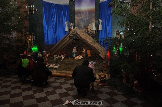 Szopki Bożonarodzeniowe w ostrołęckich parafiach [16.12.2013] - zdjęcie #4 - eOstroleka.pl
