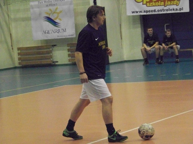 3. kolejka Nocnej Ligi Futsalu (27.12.2013) - zdjęcie #67 - eOstroleka.pl