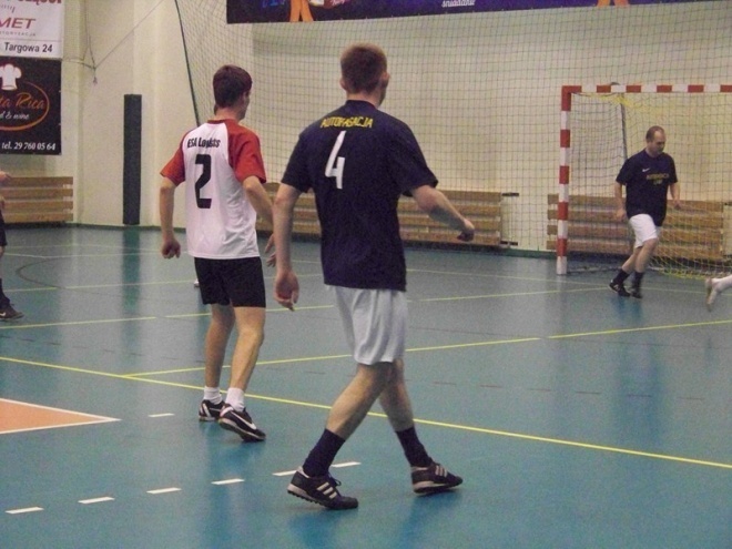 3. kolejka Nocnej Ligi Futsalu (27.12.2013) - zdjęcie #64 - eOstroleka.pl