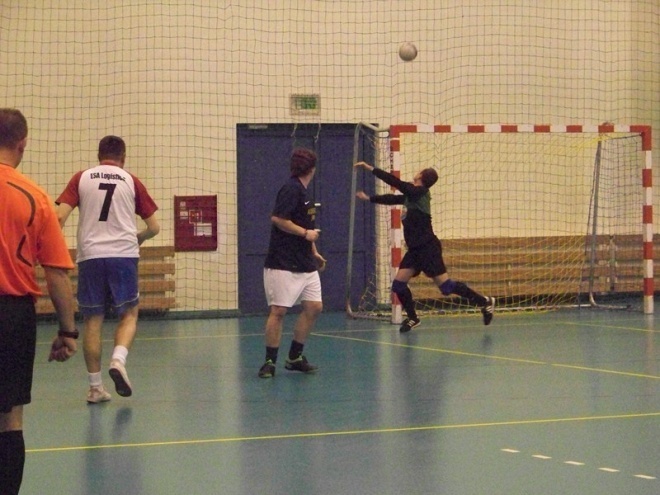 3. kolejka Nocnej Ligi Futsalu (27.12.2013) - zdjęcie #62 - eOstroleka.pl
