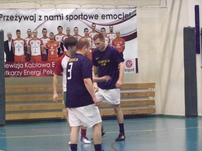 3. kolejka Nocnej Ligi Futsalu (27.12.2013) - zdjęcie #40 - eOstroleka.pl