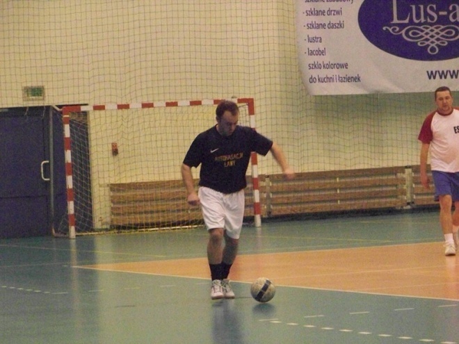 3. kolejka Nocnej Ligi Futsalu (27.12.2013) - zdjęcie #22 - eOstroleka.pl