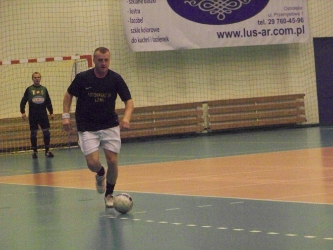 3. kolejka Nocnej Ligi Futsalu (27.12.2013) - zdjęcie #21 - eOstroleka.pl