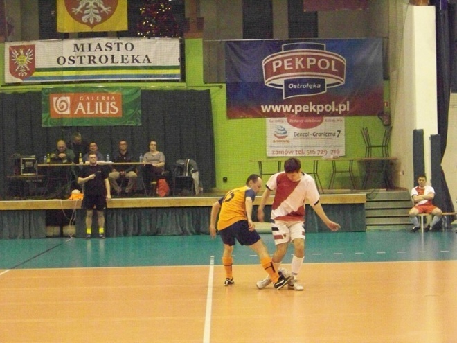 3. kolejka Nocnej Ligi Futsalu (27.12.2013) - zdjęcie #16 - eOstroleka.pl