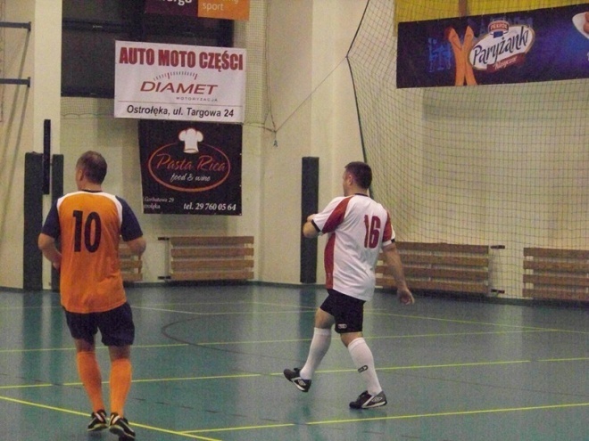 3. kolejka Nocnej Ligi Futsalu (27.12.2013) - zdjęcie #46 - eOstroleka.pl