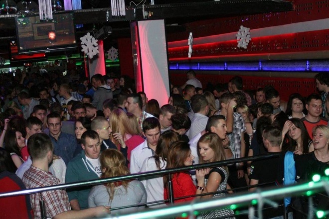 Gorące Święta w Clubie Ibiza. Wystąpiły zespoły Basta i MIG [25-26.12.2013] - zdjęcie #114 - eOstroleka.pl