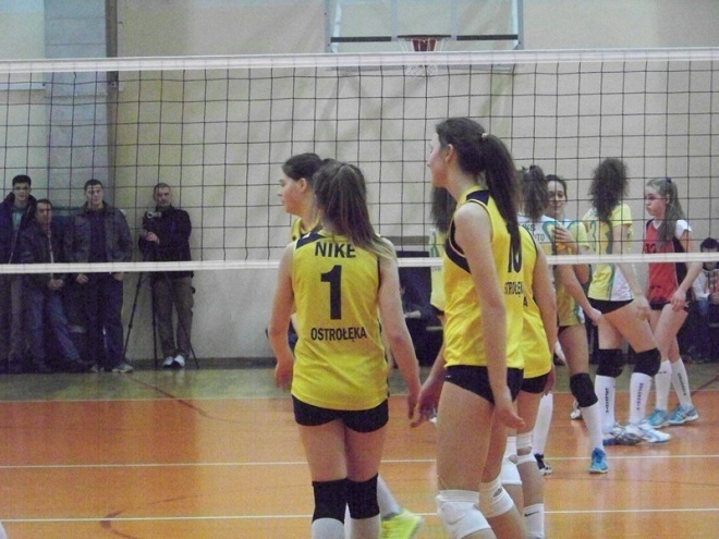 Kadetki: Nike Ostrołęka - Esperanto Warszawa (03.01.2014) - zdjęcie #13 - eOstroleka.pl