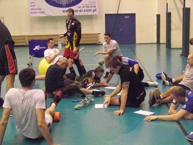 Trening i odprawa Energi Pekpol przed meczem z Camperem Wyszków (03.01.2014) - zdjęcie #9 - eOstroleka.pl