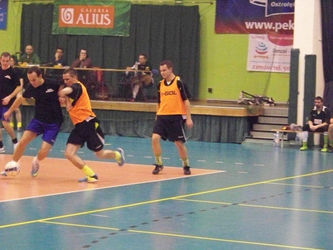 Nocna Liga Futsalu - 4. kolejka (03.01.2014) - zdjęcie #53 - eOstroleka.pl