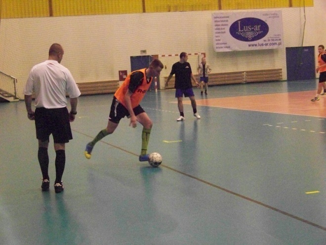 Nocna Liga Futsalu - 4. kolejka (03.01.2014) - zdjęcie #51 - eOstroleka.pl