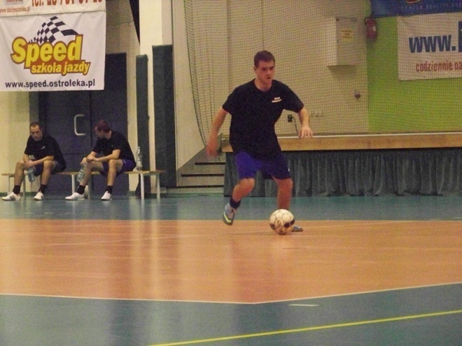 Nocna Liga Futsalu - 4. kolejka (03.01.2014) - zdjęcie #45 - eOstroleka.pl