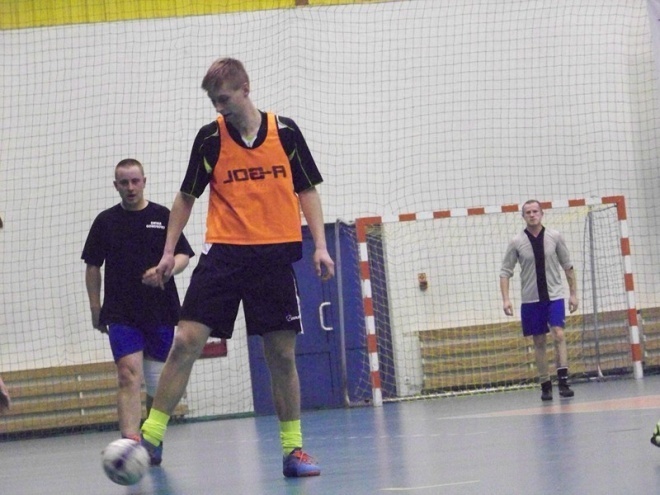 Nocna Liga Futsalu - 4. kolejka (03.01.2014) - zdjęcie #44 - eOstroleka.pl