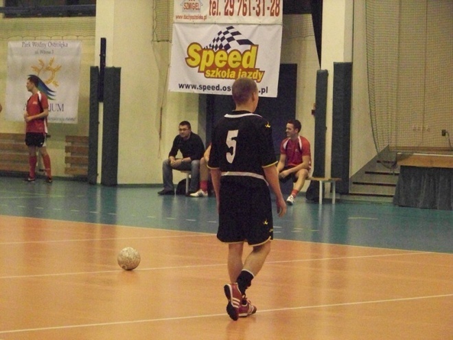 Nocna Liga Futsalu - 4. kolejka (03.01.2014) - zdjęcie #36 - eOstroleka.pl