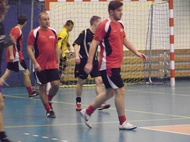Nocna Liga Futsalu - 4. kolejka (03.01.2014) - zdjęcie #30 - eOstroleka.pl