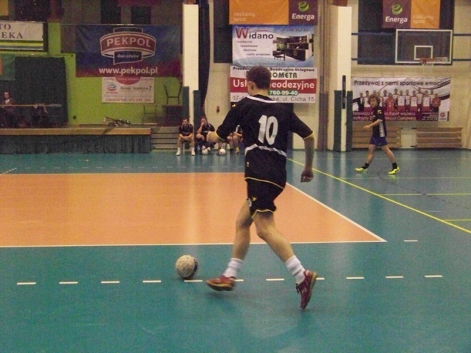 Nocna Liga Futsalu - 4. kolejka (03.01.2014) - zdjęcie #15 - eOstroleka.pl