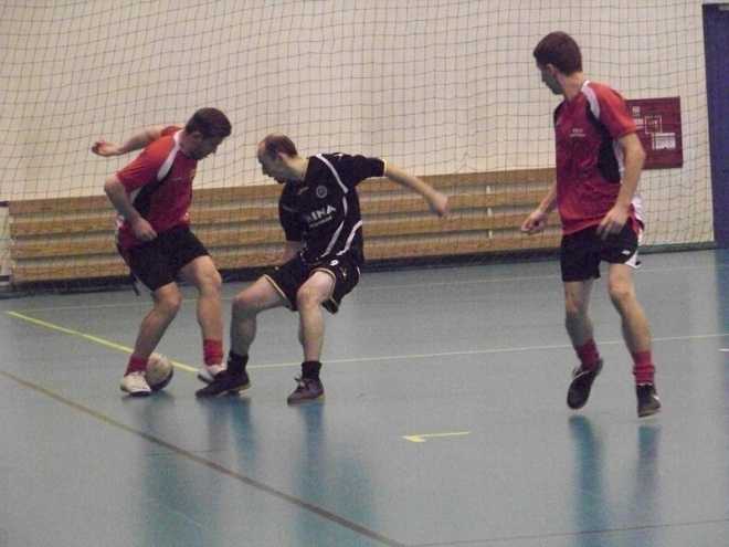 Nocna Liga Futsalu - 4. kolejka (03.01.2014) - zdjęcie #1 - eOstroleka.pl